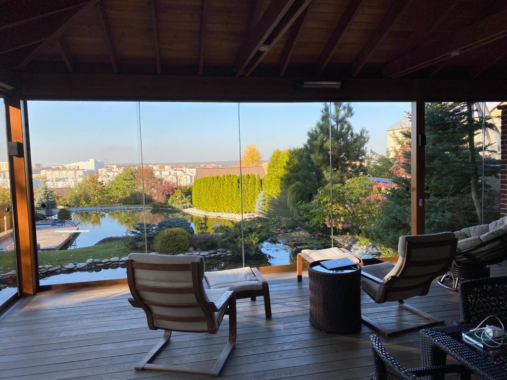 Стационарное остекление балкона