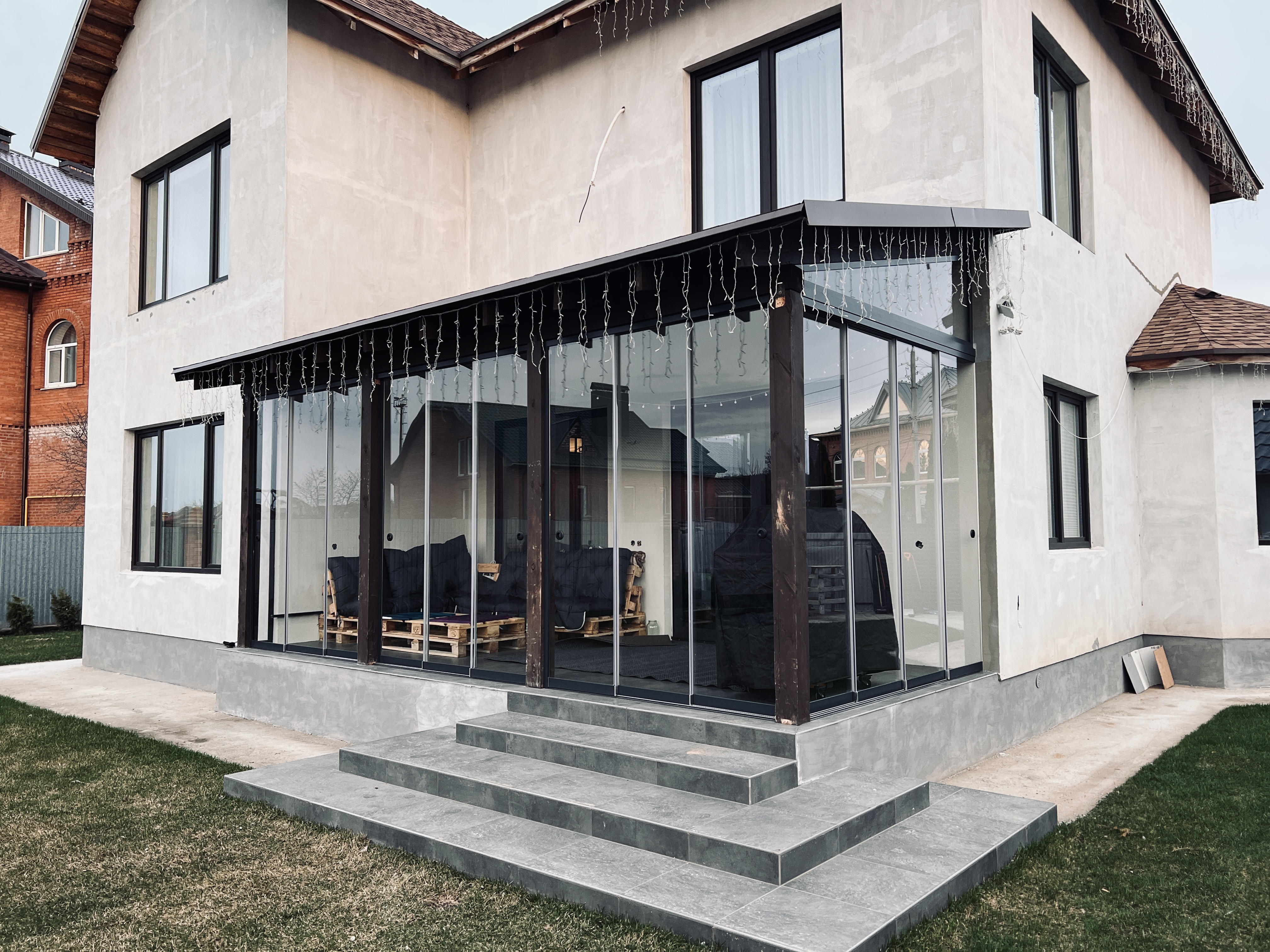 Остекление террасы частного дома